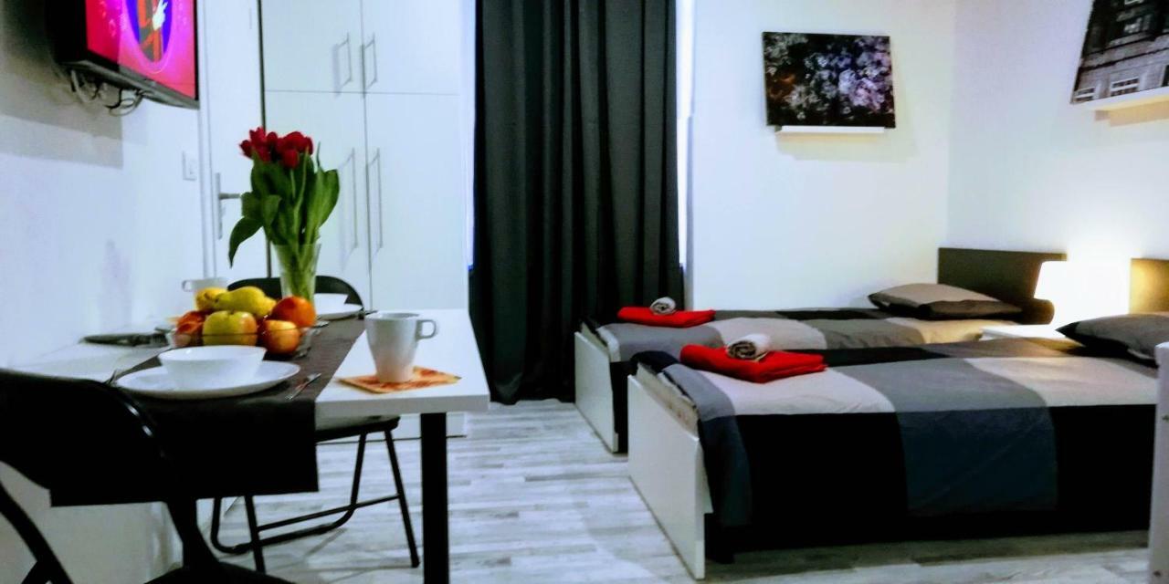 Zpula Center Apartments And Rooms Exterior photo
